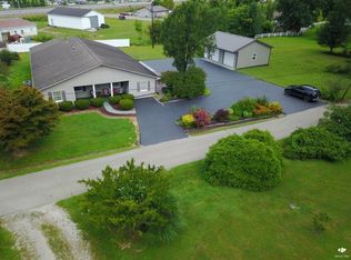 97 Hoffman Ln, Waverly, OH 45690