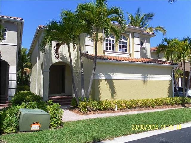 1st image of 20920 NE 31st Pl