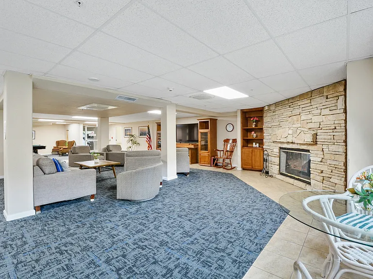 Bradford Terrace Senior Apartments — Photo 24
