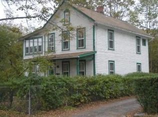606 W Harford St, Milford, PA 18337