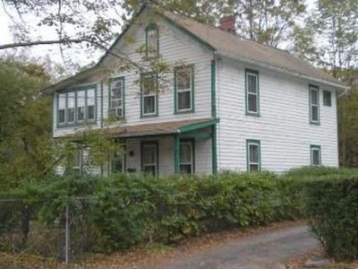 606 W Harford St, Milford, PA, 18337