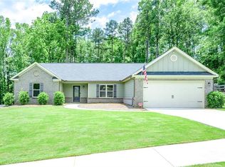 532 Lena Dr, Hoschton, GA 30548