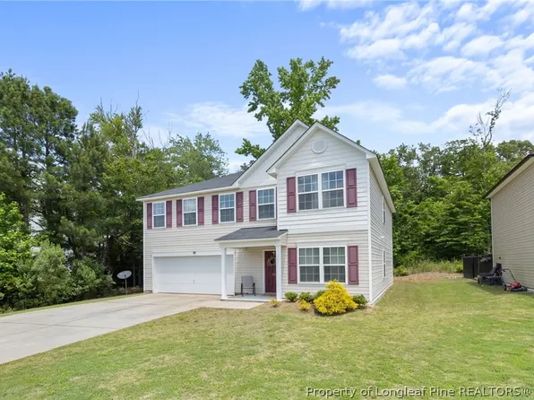 162 Hallow Oak St, Spring Lake, NC 28390