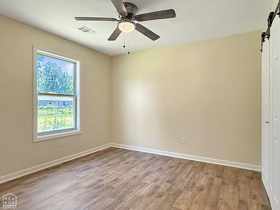 4th image of 812 Ellis Ave