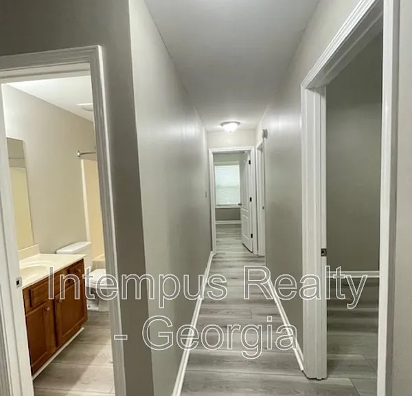 1180 Pepper Ln — Photo 13