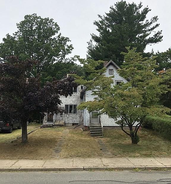 2nd image of 43 Center St