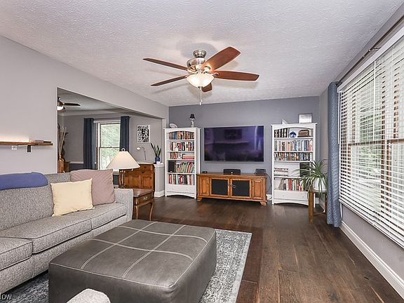 3rd image of 11221 Villa Grande Dr