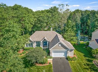 270 Cardiff Dr, Algonquin, IL 60102