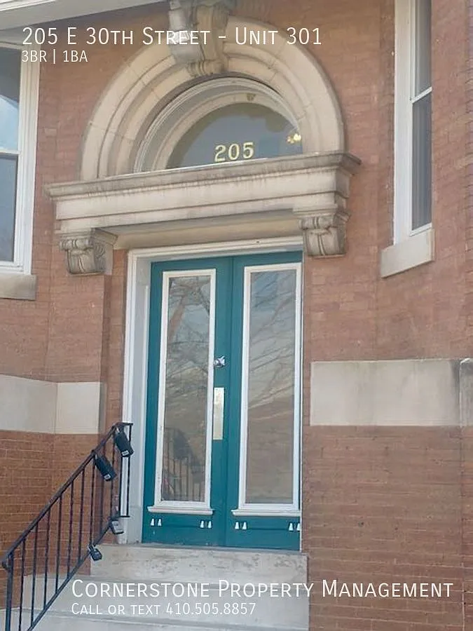 3 beds, 1 bath | $1500 | 205 E 30th St Baltimore, MD 21218 Apt. #301 | Walk to Johns Hopkins Univ... — Photo 3