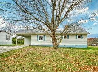 22 Lee St, Crossville, TN 38555
