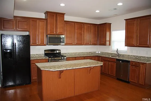 1012 Semora Ln — Photo 7