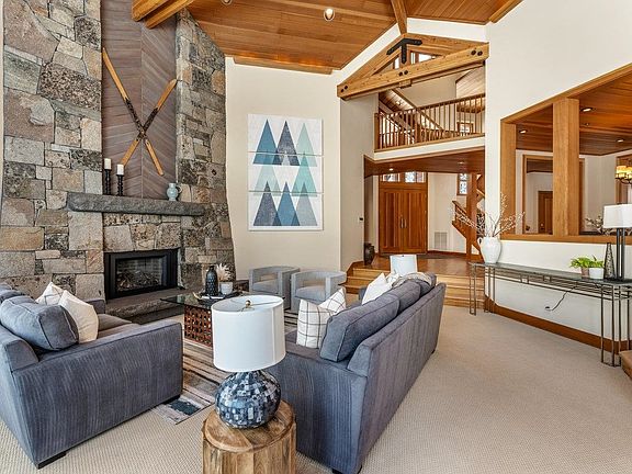 2nd image of 3034 Mountain Links Way