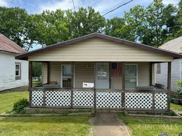 520 E 7th St, Manchester, OH 45144