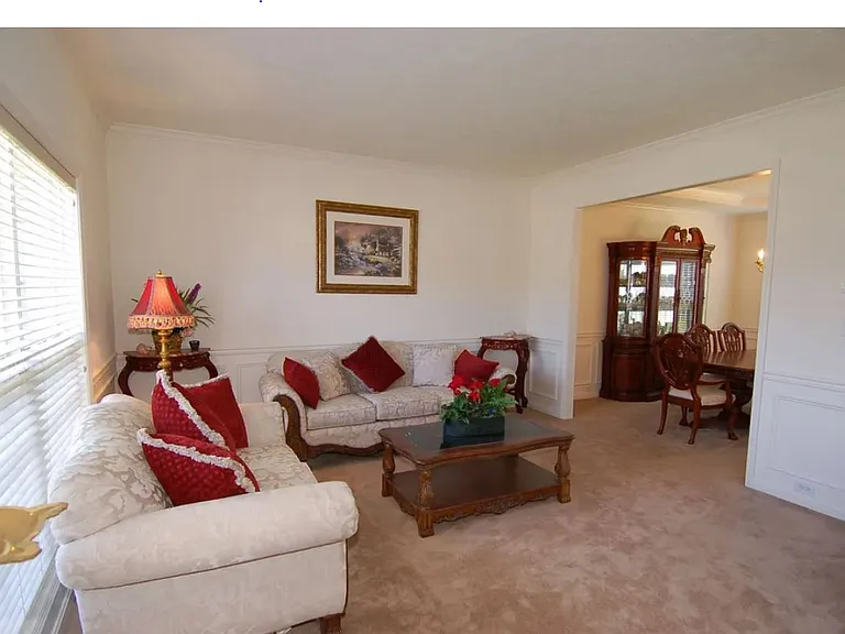 9406 Harlow Ct — Photo 5