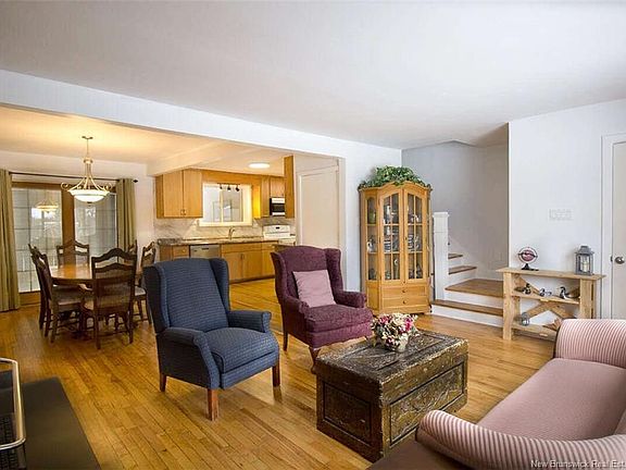 4th image of 6 Harbour St #8