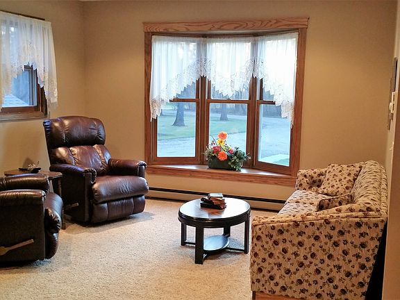 Sitting room off of kitchen