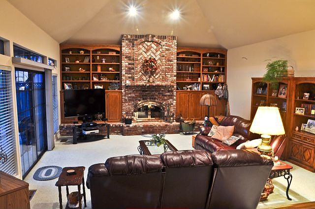 1st image of 20255 N Apple Dr