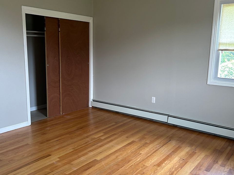 2nd image of 229 South Rd #2