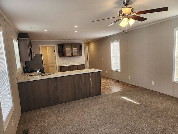 3rd image of 50200 Bronte Dr W #65