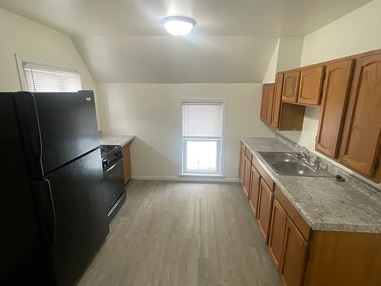 645 Central St #A — Photo 3