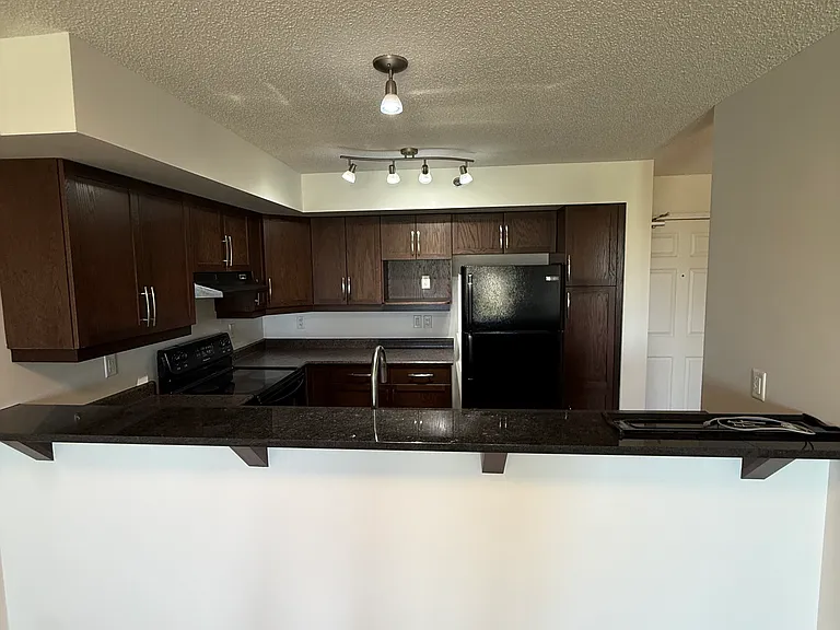 230 Fairhaven Rd #443 — Photo 6