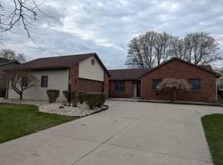 1707 Oxford Dr, Marion, OH 43302
