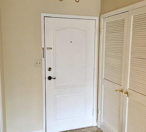 3rd image of 1211 S Eads St APT 1106