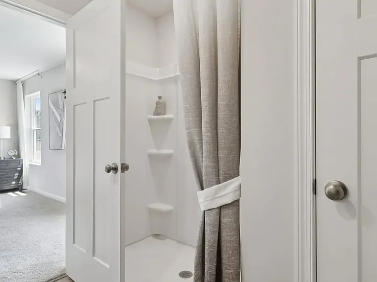 749 Hardman Dr — Photo 10
