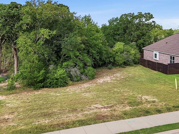 3rd image of 1910 Cibolo Creek Ct