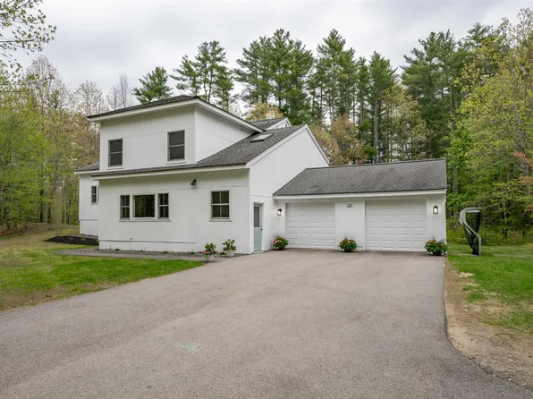 27 Pierce Lane, Hollis, NH 03049