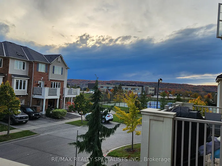 826 Fowles Ct — Photo 18