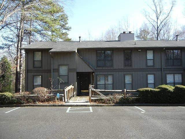 1st image of 2202 Cumberland Ct