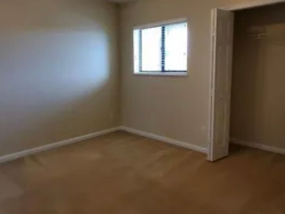 1st image of 1604 SW Crossings Cir #1604