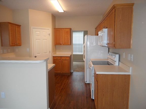 5th image of 2203 Lannigan Dr