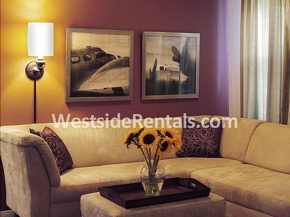 3rd image of 5218 Whitsett Ave