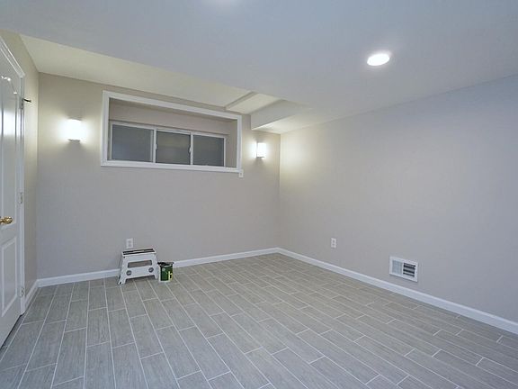2nd image of 15 Krissa Ct #1A