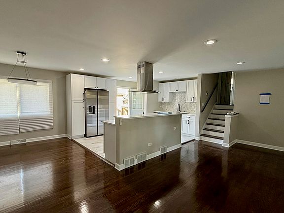 2nd image of 2958 191st St