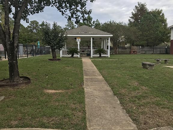 3rd image of 5080 Gautier Vancleave Rd #E8-e8-e8