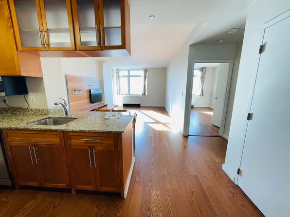 40-26 College Point Boulevard image 8 of 33