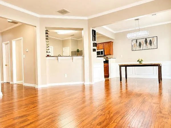 1831 Durwood Ln — Photo 13