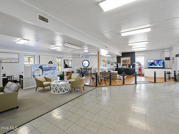 5th image of 801 Paoli Court #B03
