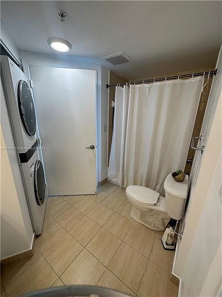1st image of 1750 N Bayshore Dr APT 3702