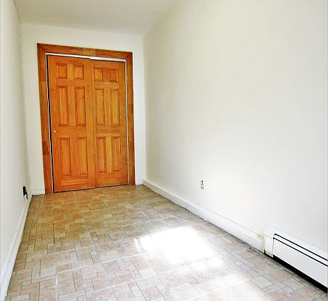 4th image of 54 W 84th St