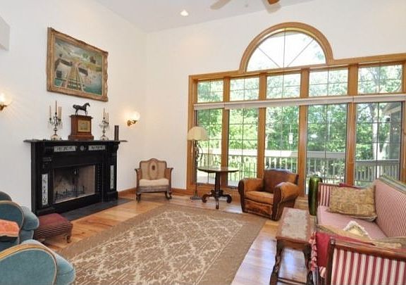 4th image of W346S3290 Holland Ct