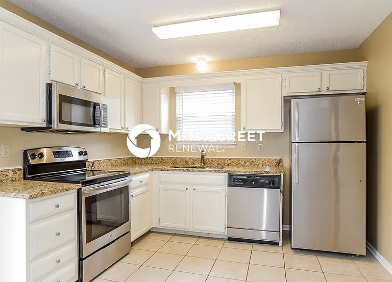 4900 N Fremont Ave — Photo 10