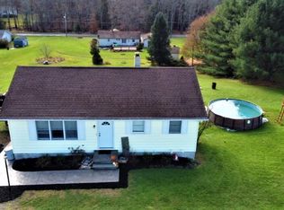 10 1st St, Beach Lake, PA 18405