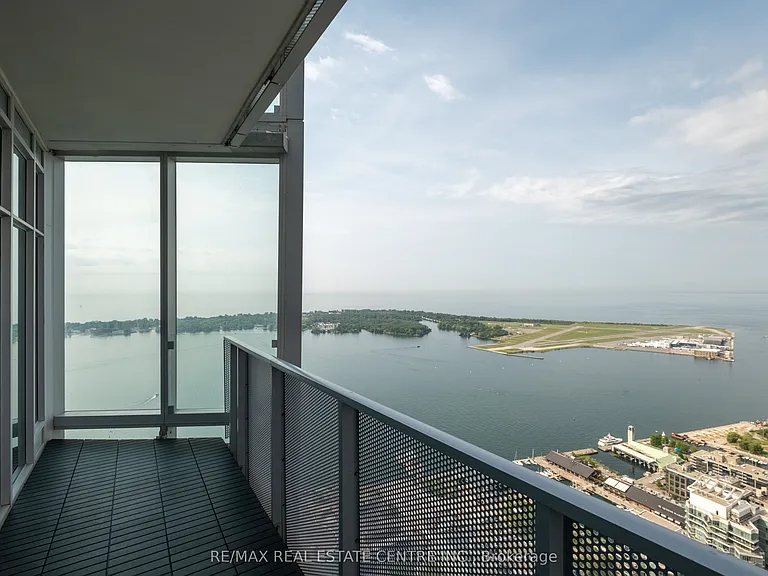 10 York St #6210 — Photo 40