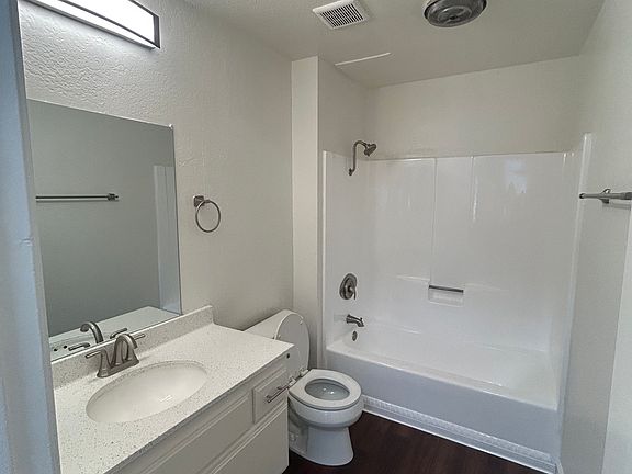 4th image of 3350 W Lincoln Ave #35