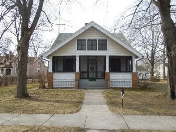 791 Water St, Prairie Du Sac, WI 53578