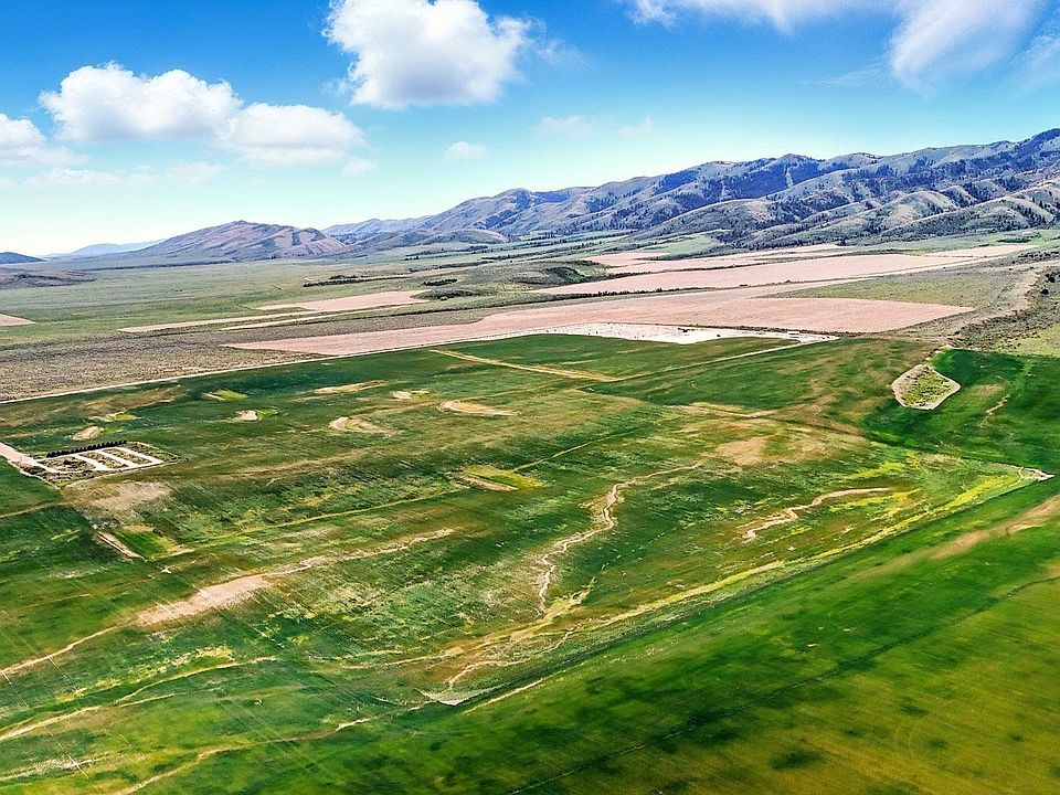 2nd image of Cementary Ln